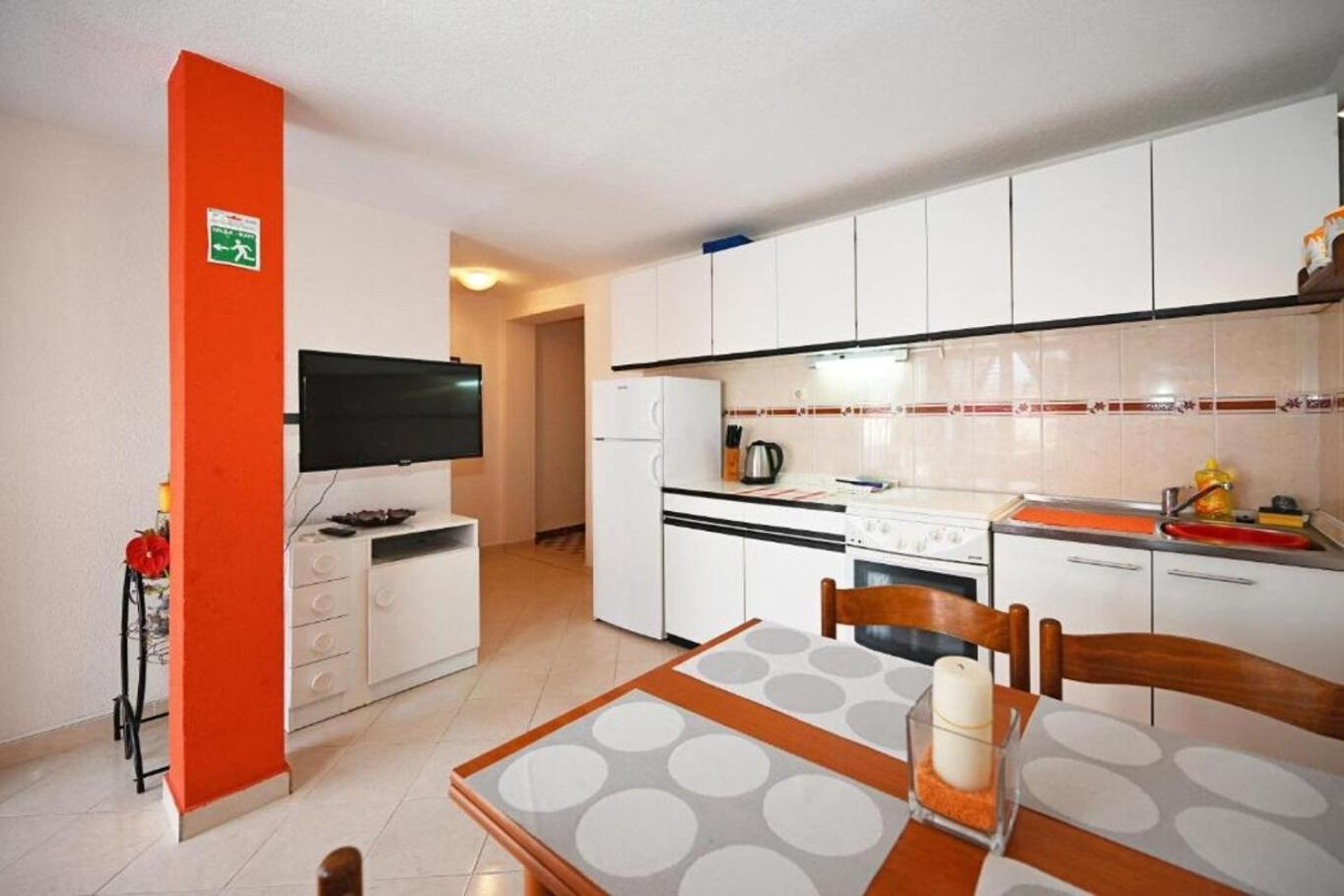 Apartment Mihovilovic Slatine Exterior foto