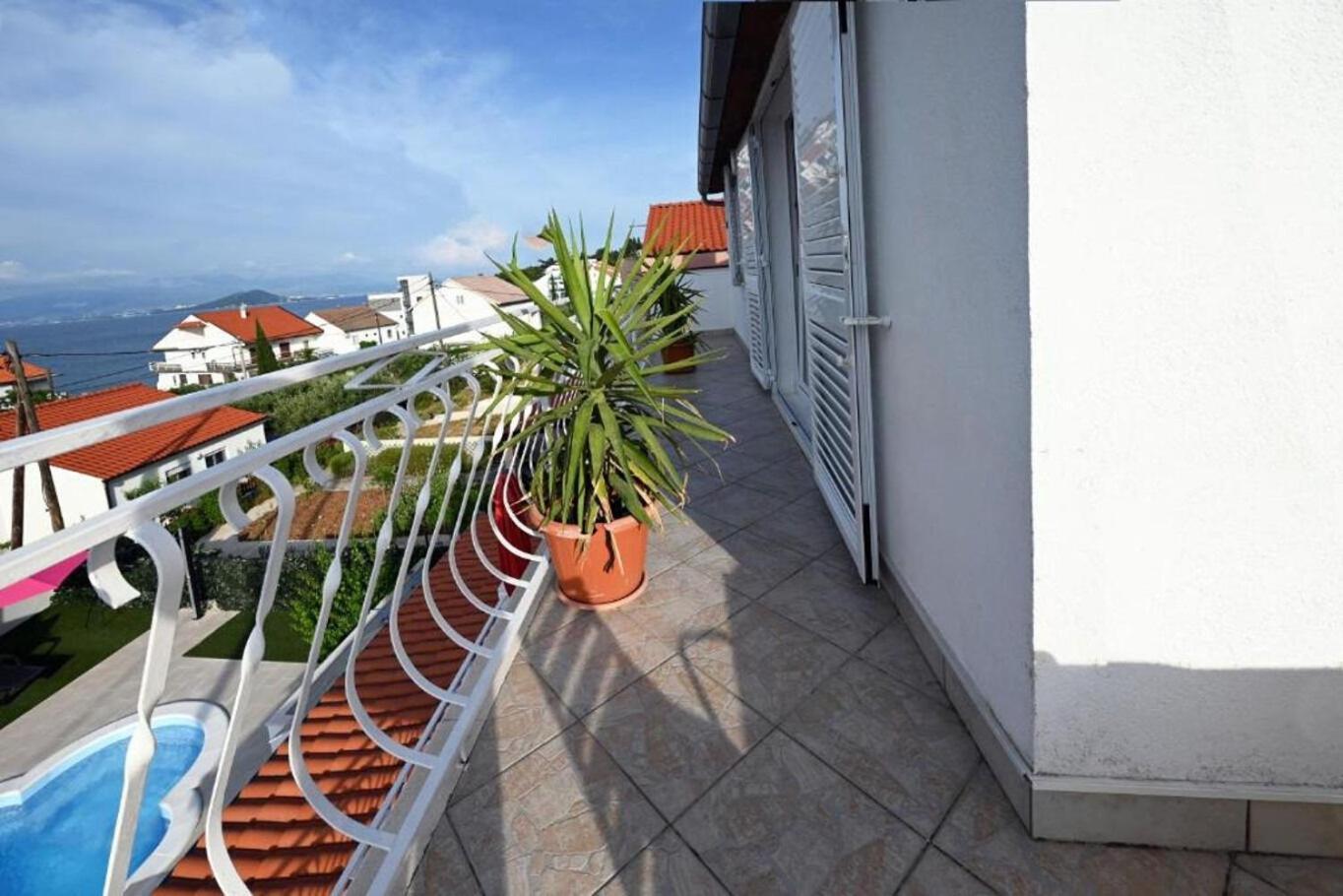 Apartment Mihovilovic Slatine Exterior foto