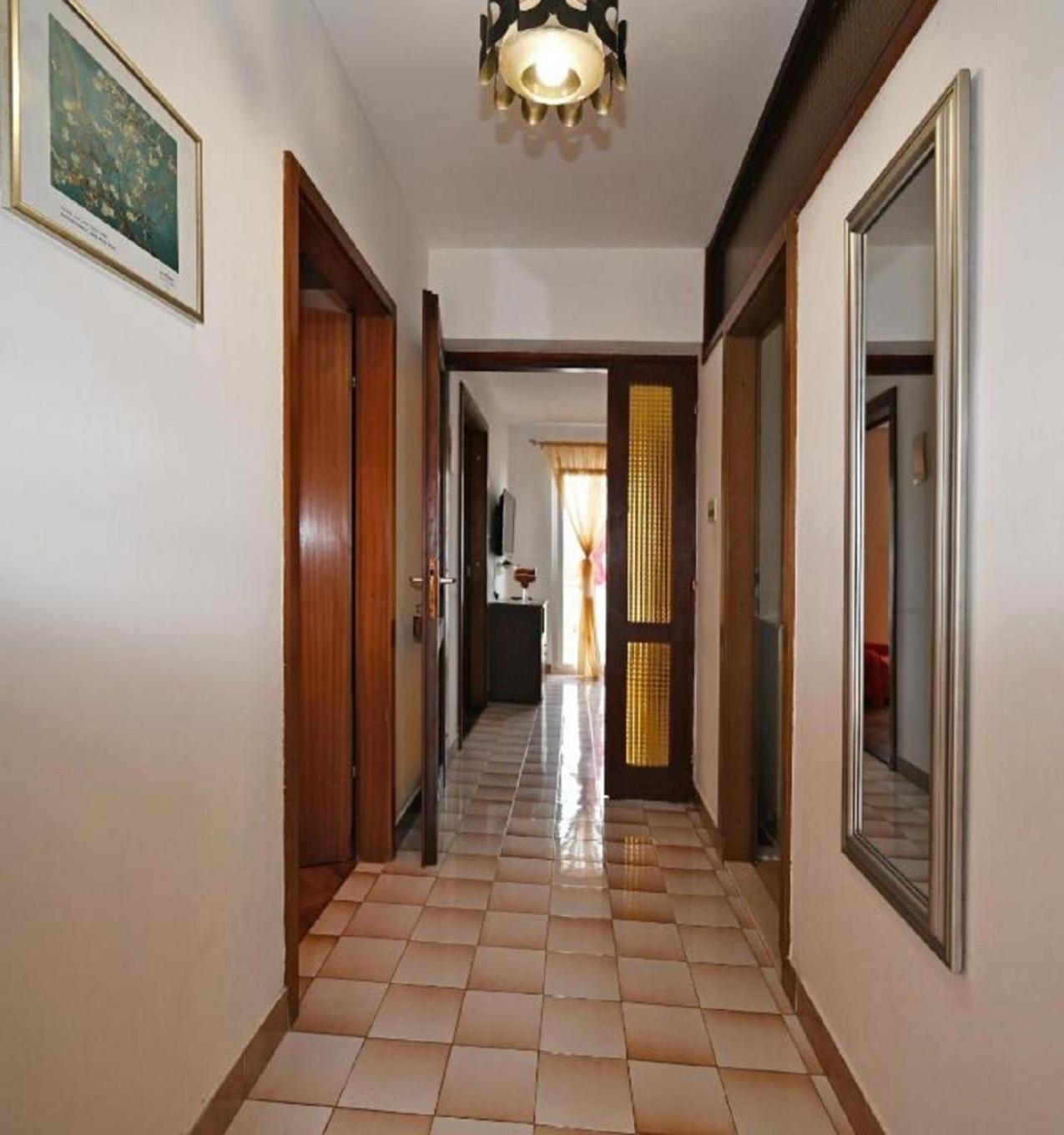 Apartment Mihovilovic Slatine Exterior foto