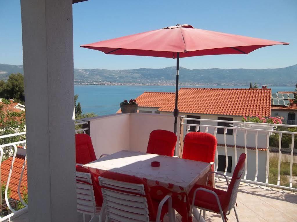 Apartment Mihovilovic Slatine Exterior foto